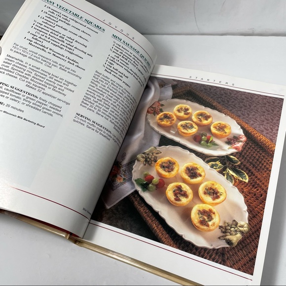 Treasury of Christmas cookbook- hardcover - Picture 9 of 12